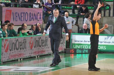 TREVISO 06 01 2011 LBA, CAMPIONATO 2010-2011 BENETTON TREVISO BASKET BRINDISI