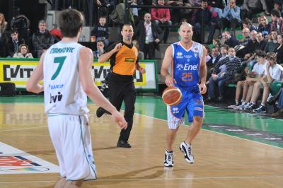 TREVISO 06 01 2011 LBA, CAMPIONATO 2010-2011 BENETTON TREVISO BASKET BRINDISI