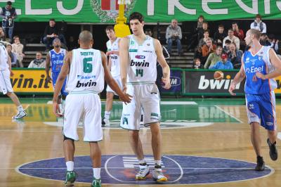 TREVISO 06 01 2011 LBA, CAMPIONATO 2010-2011 BENETTON TREVISO BASKET BRINDISI