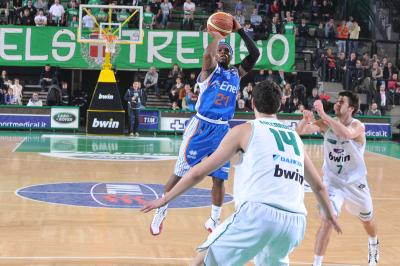 TREVISO 06 01 2011 LBA, CAMPIONATO 2010-2011 BENETTON TREVISO BASKET BRINDISI