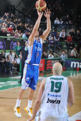 TREVISO 06 01 2011 LBA, CAMPIONATO 2010-2011 BENETTON TREVISO BASKET BRINDISI