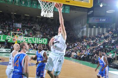 TREVISO 06 01 2011 LBA, CAMPIONATO 2010-2011 BENETTON TREVISO BASKET BRINDISI