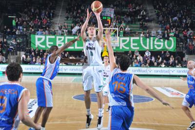 TREVISO 06 01 2011 LBA, CAMPIONATO 2010-2011 BENETTON TREVISO BASKET BRINDISI