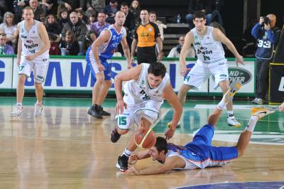 TREVISO 06 01 2011 LBA, CAMPIONATO 2010-2011 BENETTON TREVISO BASKET BRINDISI