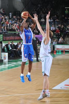 TREVISO 06 01 2011 LBA, CAMPIONATO 2010-2011 BENETTON TREVISO BASKET BRINDISI