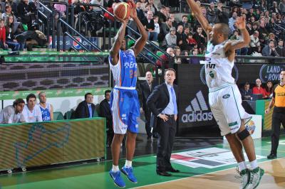 TREVISO 06 01 2011 LBA, CAMPIONATO 2010-2011 BENETTON TREVISO BASKET BRINDISI