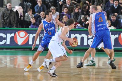 TREVISO 06 01 2011 LBA, CAMPIONATO 2010-2011 BENETTON TREVISO BASKET BRINDISI