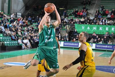 TREVISO 18 01 2011 EUROCUP  2010-2011 BENETTON BASKET - ALBA BERLIN