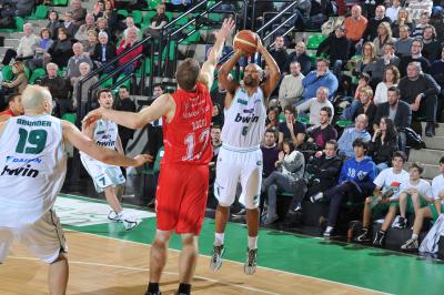 TREVISO 29 01 2011 LBA, CAMPIONATO 2010-2011 BENETTON TREVISO BASKET - ARMANI JEANS MILANO