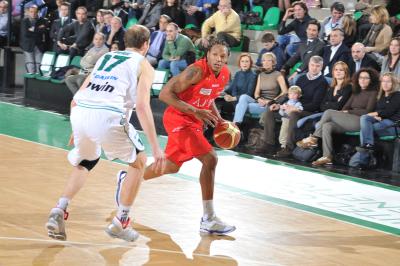 TREVISO 29 01 2011 LBA, CAMPIONATO 2010-2011 BENETTON TREVISO BASKET - ARMANI JEANS MILANO