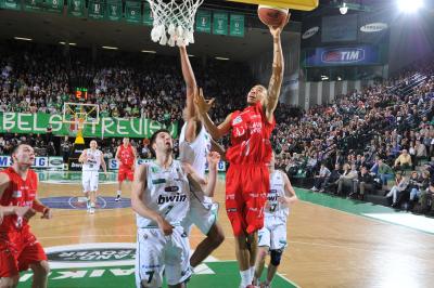 TREVISO 29 01 2011 LBA, CAMPIONATO 2010-2011 BENETTON TREVISO BASKET - ARMANI JEANS MILANO