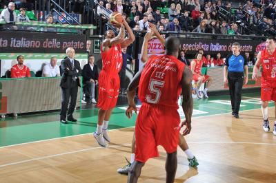 TREVISO 29 01 2011 LBA, CAMPIONATO 2010-2011 BENETTON TREVISO BASKET - ARMANI JEANS MILANO