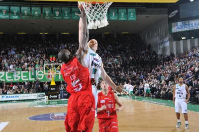 TREVISO 29 01 2011 LBA, CAMPIONATO 2010-2011 BENETTON TREVISO BASKET - ARMANI JEANS MILANO