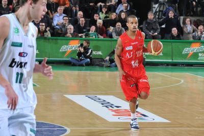 TREVISO 29 01 2011 LBA, CAMPIONATO 2010-2011 BENETTON TREVISO BASKET - ARMANI JEANS MILANO