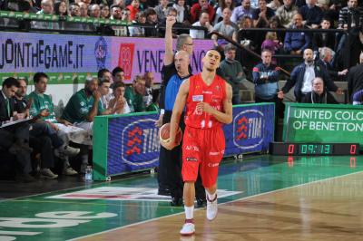 TREVISO 29 01 2011 LBA, CAMPIONATO 2010-2011 BENETTON TREVISO BASKET - ARMANI JEANS MILANO