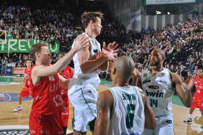 TREVISO 29 01 2011 LBA, CAMPIONATO 2010-2011 BENETTON TREVISO BASKET - ARMANI JEANS MILANO