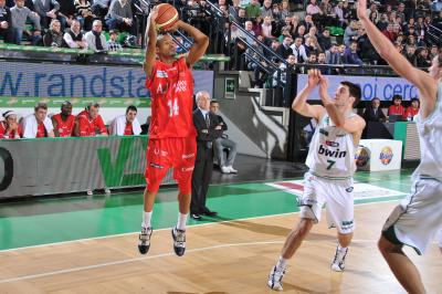 TREVISO 29 01 2011 LBA, CAMPIONATO 2010-2011 BENETTON TREVISO BASKET - ARMANI JEANS MILANO
