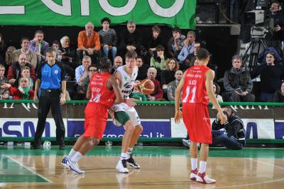TREVISO 29 01 2011 LBA, CAMPIONATO 2010-2011 BENETTON TREVISO BASKET - ARMANI JEANS MILANO