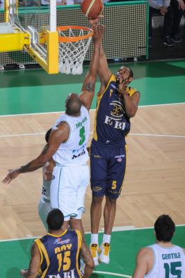 TREVISO 06 02 2011 LBA, CAMPIONATO 2010-2011 BENETTON TREVISO BASKET MONTEGRANARO