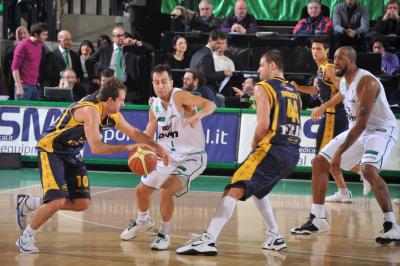 TREVISO 06 02 2011 LBA, CAMPIONATO 2010-2011 BENETTON TREVISO BASKET MONTEGRANARO