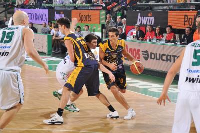 TREVISO 06 02 2011 LBA, CAMPIONATO 2010-2011 BENETTON TREVISO BASKET MONTEGRANARO