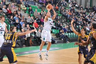 TREVISO 06 02 2011 LBA, CAMPIONATO 2010-2011 BENETTON TREVISO BASKET MONTEGRANARO
