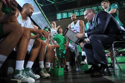 TREVISO 06 02 2011 LBA, CAMPIONATO 2010-2011 BENETTON TREVISO BASKET MONTEGRANARO