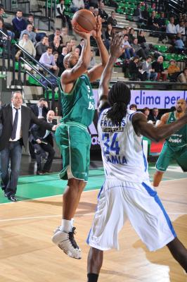 TREVISO 15 02 2011 EUROCUP  2010-2011 BENETTON BASKET - PANELLINOS