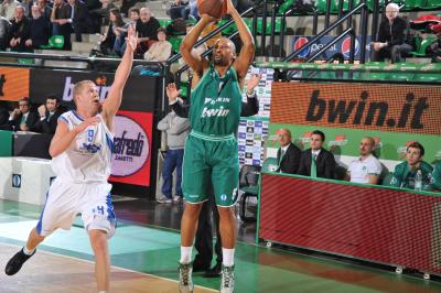 TREVISO 15 02 2011 EUROCUP  2010-2011 BENETTON BASKET - PANELLINOS