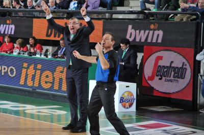TREVISO 27 02 2011 LBA, CAMPIONATO 2010-2011 BENETTON TREVISO BASKET - LOTTOMATICA ROMA