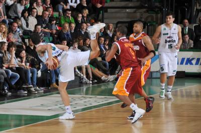 TREVISO 27 02 2011 LBA, CAMPIONATO 2010-2011 BENETTON TREVISO BASKET - LOTTOMATICA ROMA