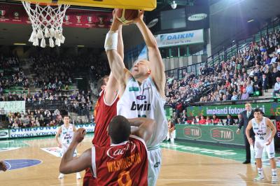 TREVISO 27 02 2011 LBA, CAMPIONATO 2010-2011 BENETTON TREVISO BASKET - LOTTOMATICA ROMA