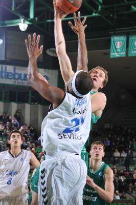 TREVISO 01 03 2011 EUROCUP  2010-2011 BENETTON BASKET - CAJASOL