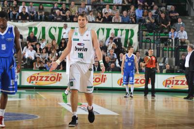 TREVISO 09 04 2011 LBA, CAMPIONATO 2010-2011 BENETTON TREVISO BASKET - DINAMO SASSARI