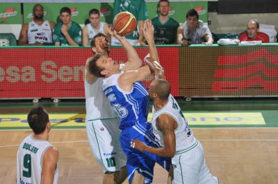 TREVISO 09 04 2011 LBA, CAMPIONATO 2010-2011 BENETTON TREVISO BASKET - DINAMO SASSARI