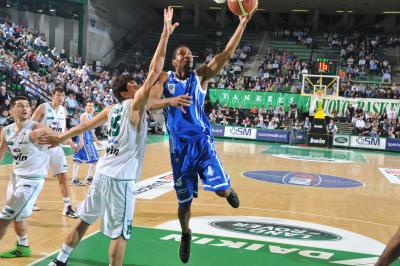 TREVISO 09 04 2011 LBA, CAMPIONATO 2010-2011 BENETTON TREVISO BASKET - DINAMO SASSARI