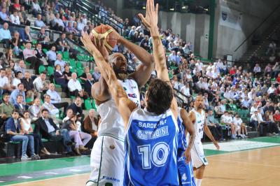 TREVISO 09 04 2011 LBA, CAMPIONATO 2010-2011 BENETTON TREVISO BASKET - DINAMO SASSARI