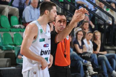 TREVISO 09 04 2011 LBA, CAMPIONATO 2010-2011 BENETTON TREVISO BASKET - DINAMO SASSARI