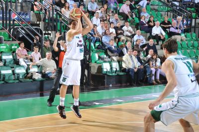 TREVISO 09 04 2011 LBA, CAMPIONATO 2010-2011 BENETTON TREVISO BASKET - DINAMO SASSARI