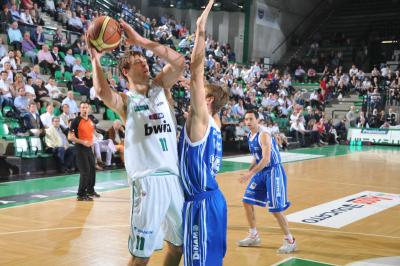 TREVISO 09 04 2011 LBA, CAMPIONATO 2010-2011 BENETTON TREVISO BASKET - DINAMO SASSARI