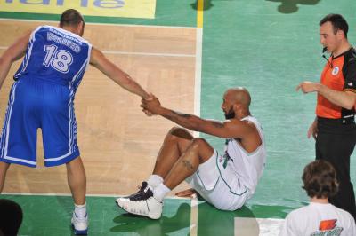 TREVISO 09 04 2011 LBA, CAMPIONATO 2010-2011 BENETTON TREVISO BASKET - DINAMO SASSARI