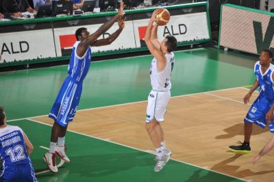 TREVISO 09 04 2011 LBA, CAMPIONATO 2010-2011 BENETTON TREVISO BASKET - DINAMO SASSARI