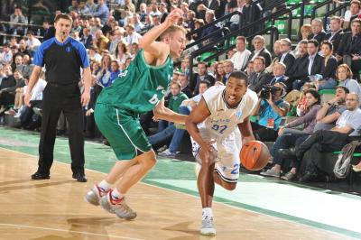 TREVISO 16 04 2011 EUROCUP  2010-2011 BENETTON BASKET - CAJASOL SEVILLA