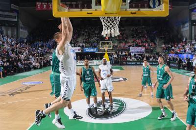 TREVISO 16 04 2011 EUROCUP  2010-2011 BENETTON BASKET - CAJASOL SEVILLA