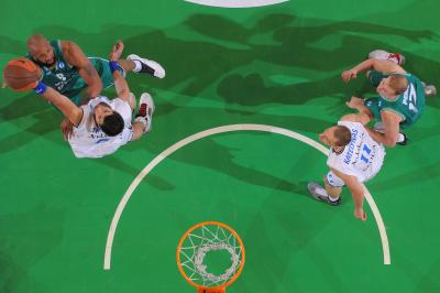 TREVISO 16 04 2011 EUROCUP  2010-2011 BENETTON BASKET - CAJASOL SEVILLA