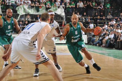 TREVISO 16 04 2011 EUROCUP  2010-2011 BENETTON BASKET - CAJASOL SEVILLA