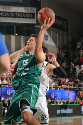 TREVISO 16 04 2011 EUROCUP  2010-2011 BENETTON BASKET - CAJASOL SEVILLA