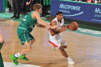 TREVISO 17 04 2011 EUROCUP  2010-2011 BENETTON BASKET - CEDEVITA ZAGABRIA