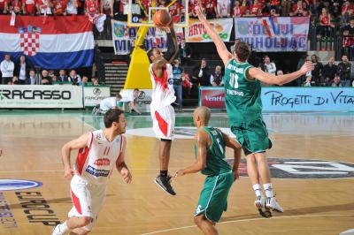 TREVISO 17 04 2011 EUROCUP  2010-2011 BENETTON BASKET - CEDEVITA ZAGABRIA