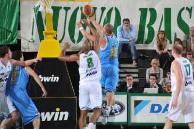 TREVISO 23 04 2011 LBA, CAMPIONATO 2010-2011 BENETTON TREVISO BASKET - CREMONA